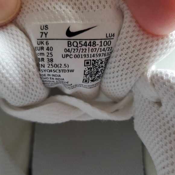 Nike lowtops - Picture 3 of 8